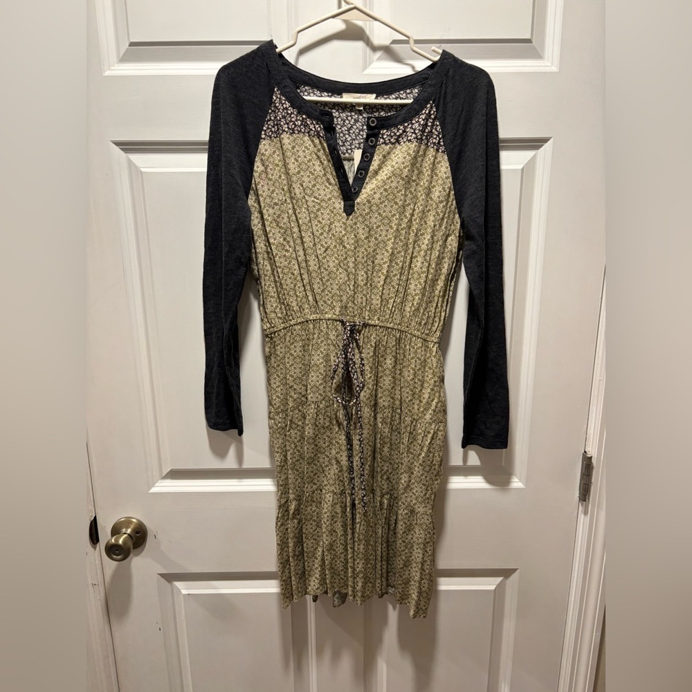 Floral Shift Dress​